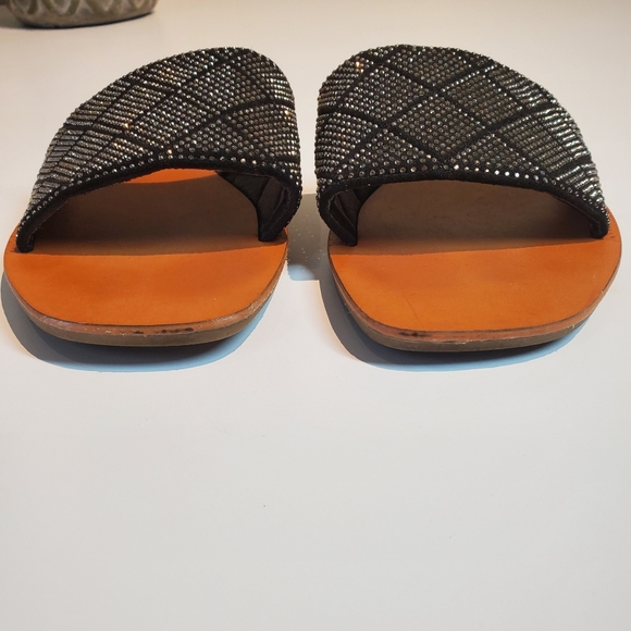 Tahari embellished metallic slide sandals in size 9 - Picture 2 of 6